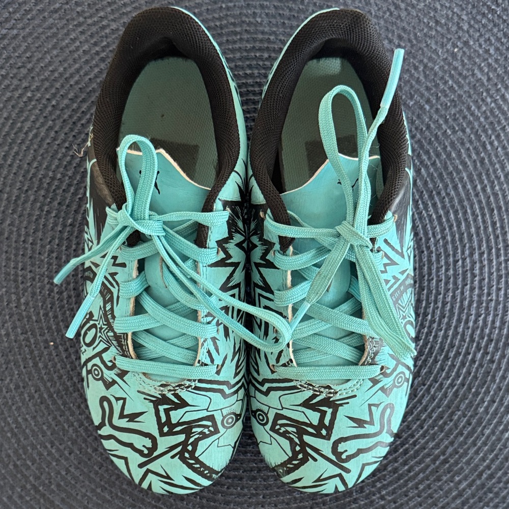 Pulisic Graphic Cleats